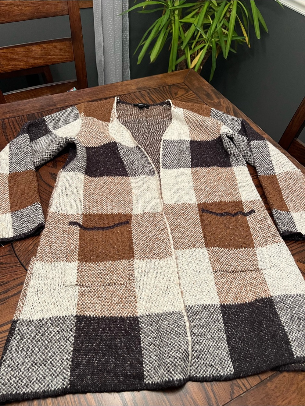 Fortune + Ivy Women's Medium Brown And cream Open Front Plaid Cardigan # 725